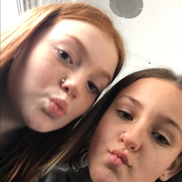 Meet your Posher, Clairea - Picture 1 of 1